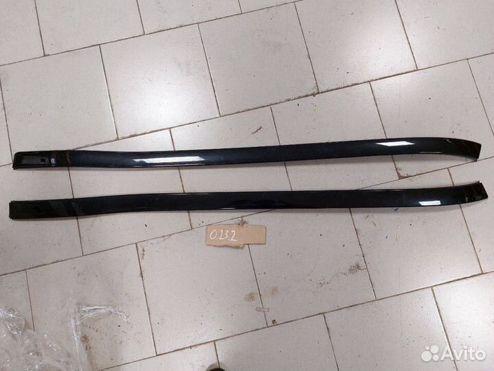 Молдинг на крышу Land Rover Discovery 5