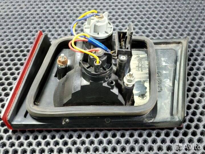 Фонарь задний левый крышки багажника Samand