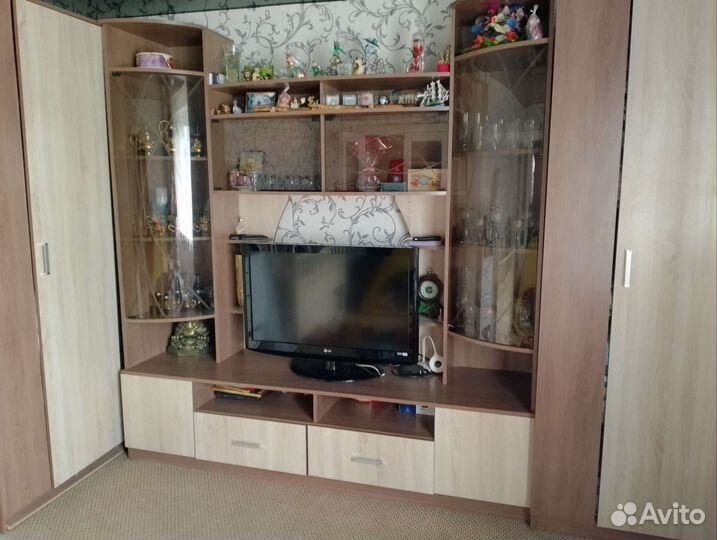 Стенка в гостиную