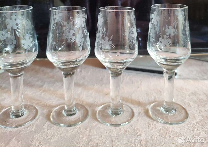 Фужеры и рюмки стекло