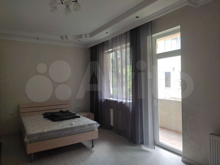 2-к. квартира, 72 м², 2/3 эт.