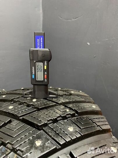 Goodyear Ultragrip Ice Arctic 235/60 R18 107T