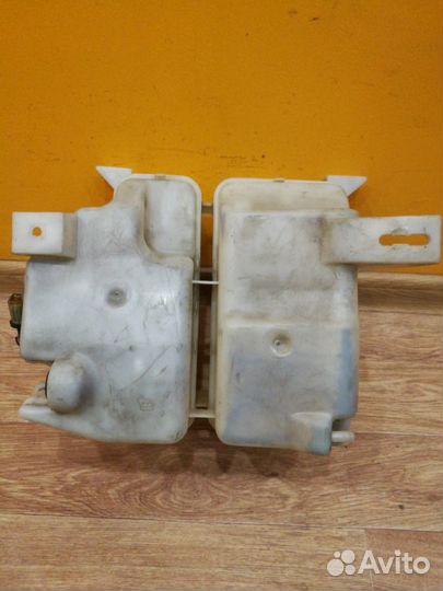 Бачок стеклоомывателя Ford Explorer UN105 cologne