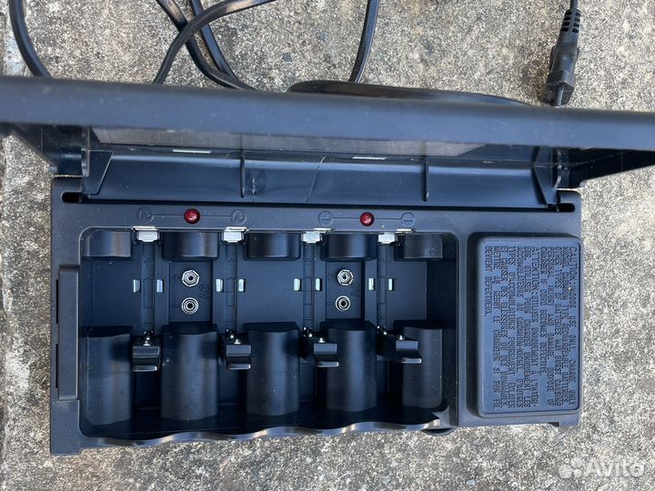 Зарядное устройство Panasonic для акку BQ-4CM