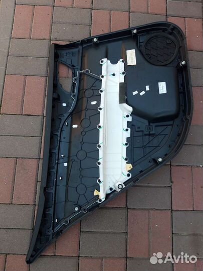 Обшивка задняя правая Citroen C4 B7