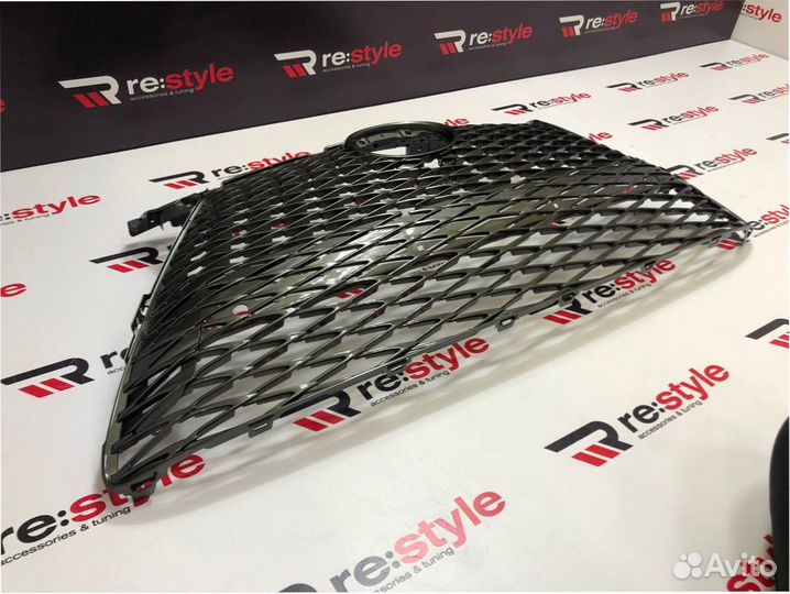 Решетка радиатора Lexus NX200 D1919