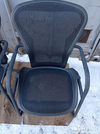 Стул для посетителя Herman Miller Aeron