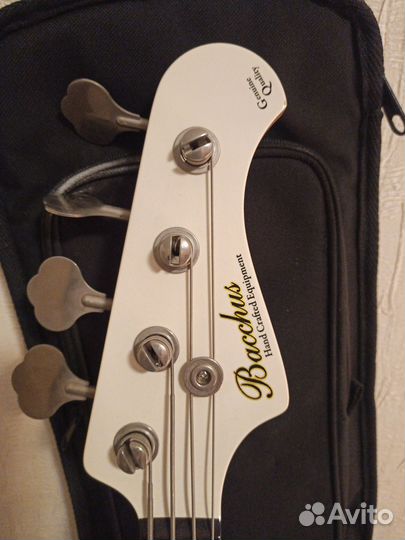 Бас гитара hohner b2a и bacchus jb