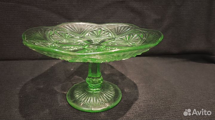 Ваза фруктовница конфетница на ножке. Цветное стек