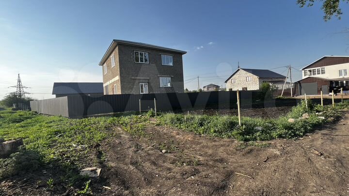 Дом 213 м² на участке 6,3 сот.