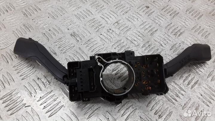 Переключатель поворотов подрулевой Audi A6/RS6/S6