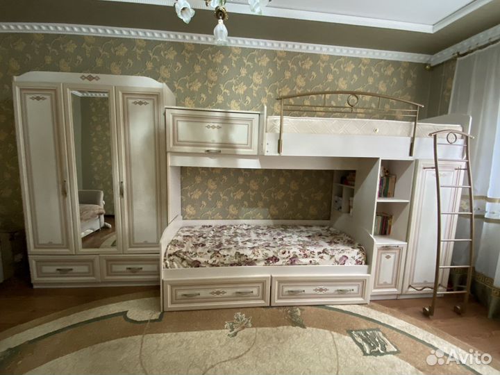 Детский гарнитур б/у