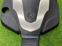 Декоративная крышка двигателя Mercedes-Benz W166