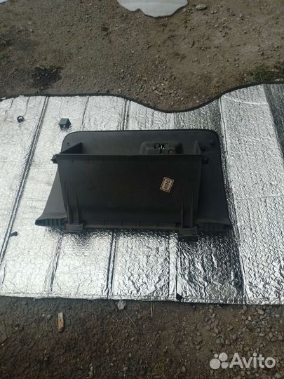 Бардачок торпеды Kia spectra 1.6 101л.с