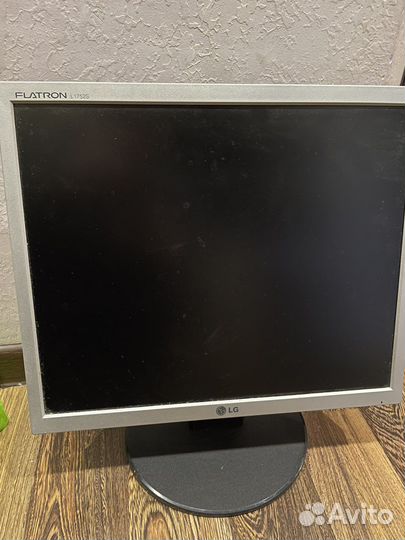 Монитор LG