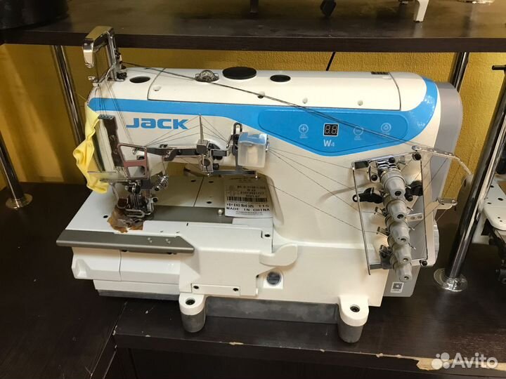 Промышленная швейная машина Jack W4-D-01GB (6,4 мм