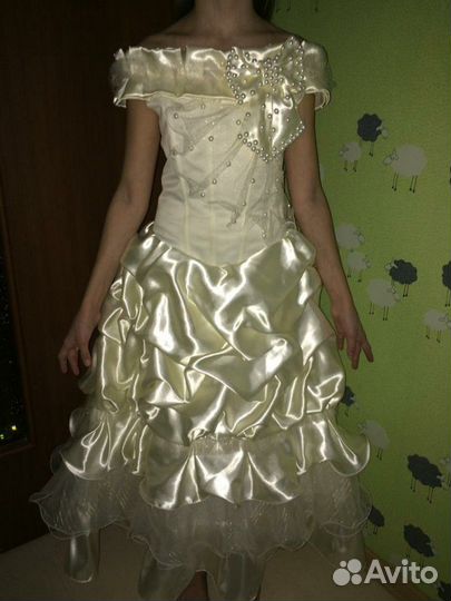Платье нарядное