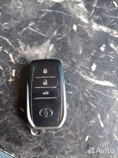 Ключ от toyota camry 55