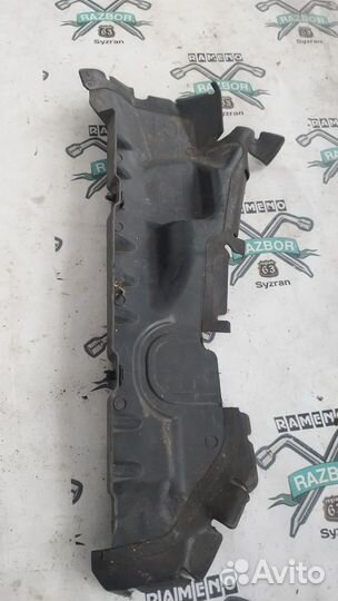 Воздуховод радиатора левый Peugeot 308 2007-2015