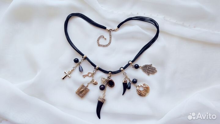 Украшение на свадьбу, цвет золота