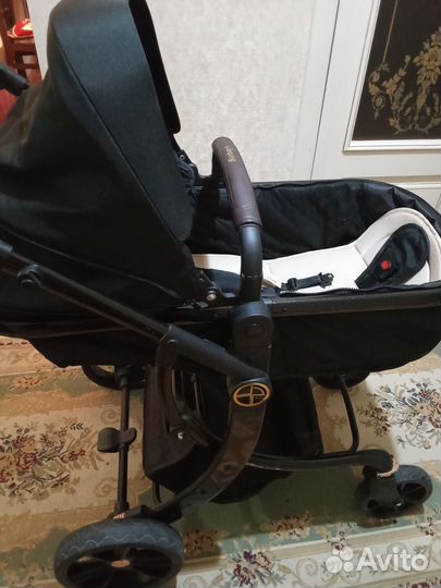 Продам коляску трансформер в хорошем состоянии