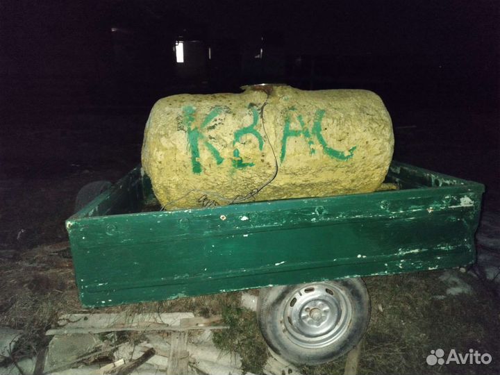 Прицеп с бочкой кваса