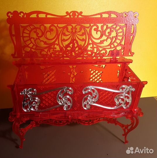 Узорная шкатулка - комодик