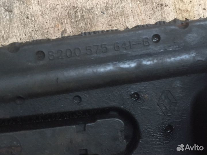 Renault опора двигателя задняя