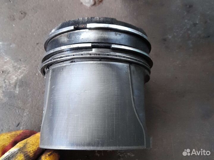 Поршень гильза MAN TGA TGS D 2066