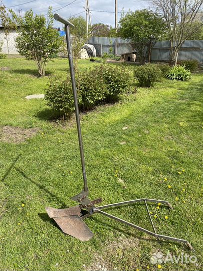 Плуг ручной