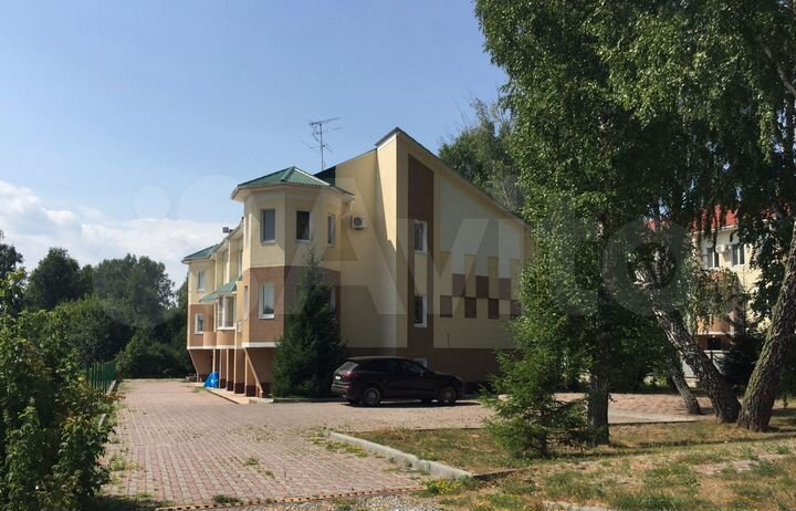 Таунхаус 212,9 м² на участке 15,4 сот.