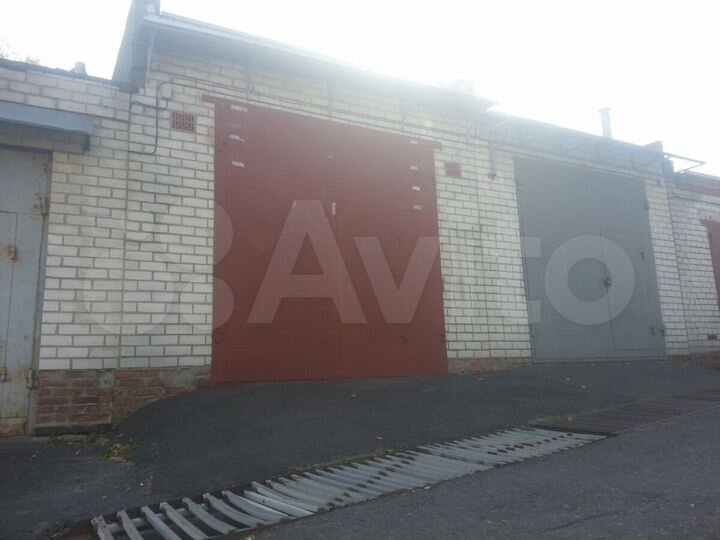 Гараж, > 30 м²