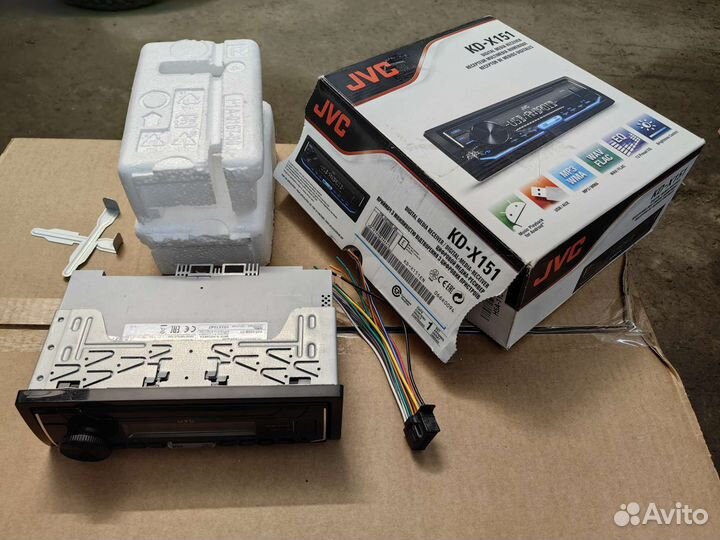 Автомагнитола JVC KD-X151 отличное состояние