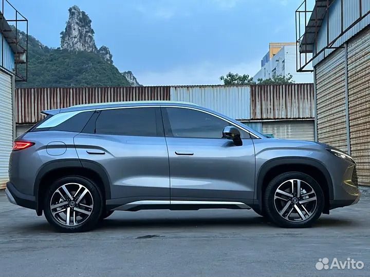 BYD Song L DM-i 1.5 AT, 2024, 3 000 км