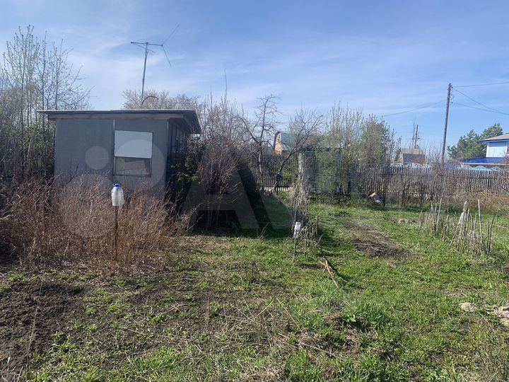 Дача 10 м² на участке 5 сот.