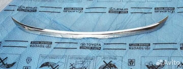 Молдинг капота хром Toyota Camry 50