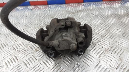 Суппорт тормозной задний правый mercedes benz CLS