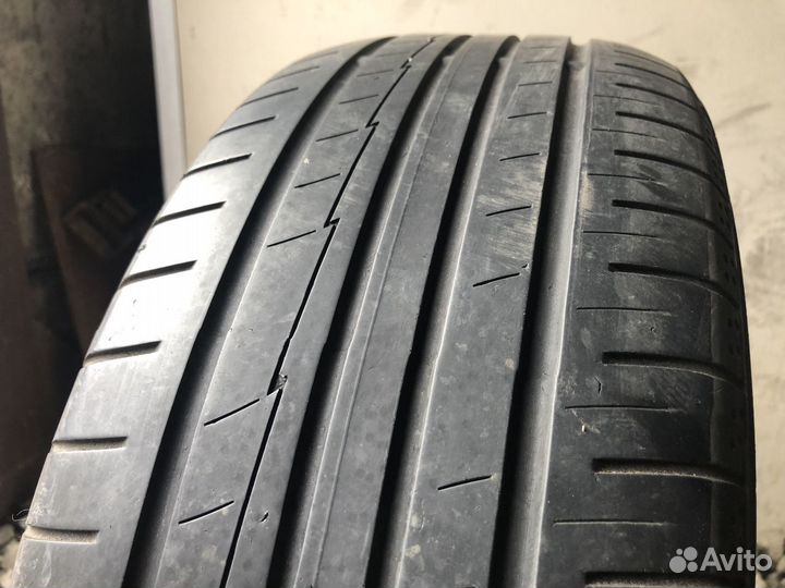 Yokohama BluEarth AE50 215/60 R16