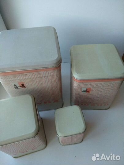 Набор жестяных банок СССР