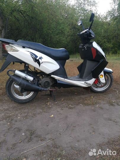 Скутер стелс