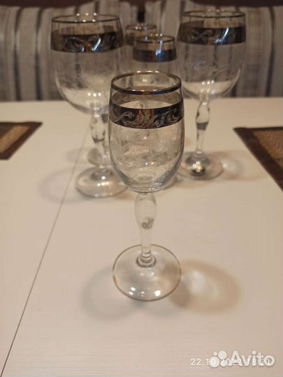 Рюмки,на ножке, фужеры