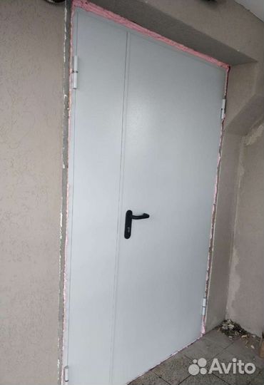 Противопожарные двери, люки