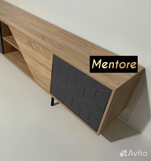 Тумба тв Bravo с фрезеровкой (на опорах)