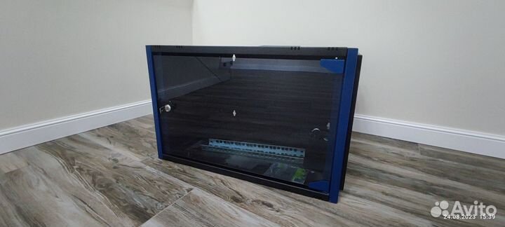 Шкаф телекоммуникационный настенный