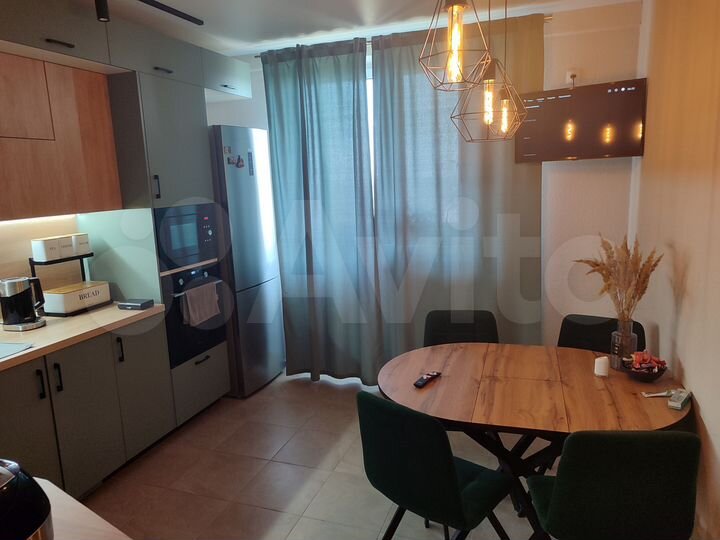 2-к. квартира, 80 м², 23/25 эт.