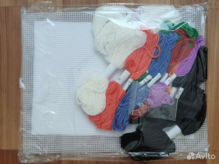 Набор для вышивки, подстаканники, пластик. канва