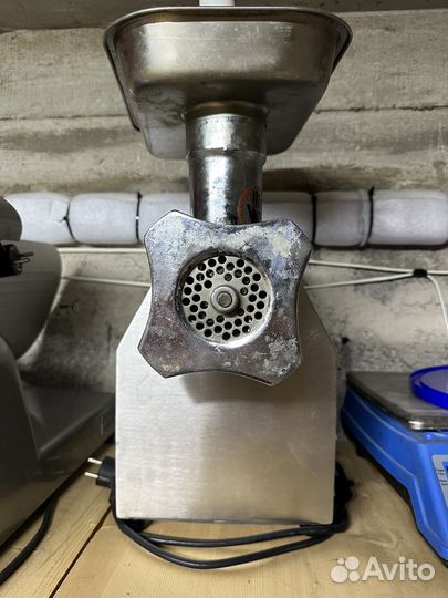 Мясорубка электрическая