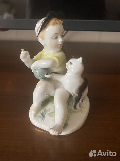 Фарфоровые статуэтки лфз