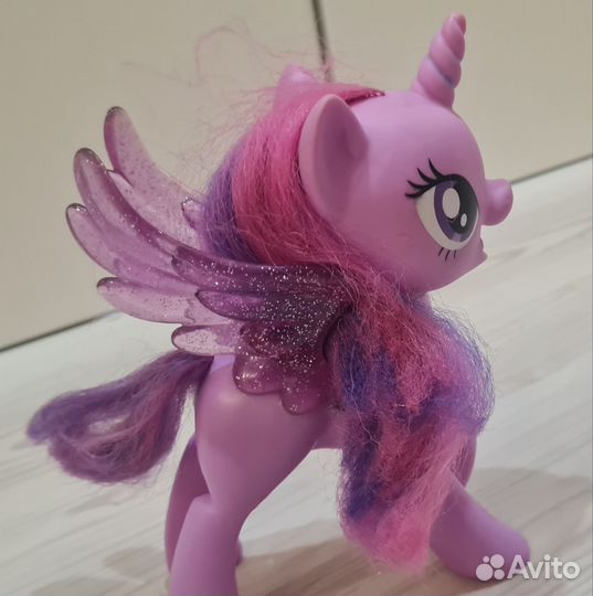 My Little Pony замок, фигурка, аксессуары