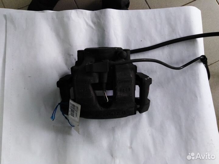 Суппорт передний Мерседес W210 M112